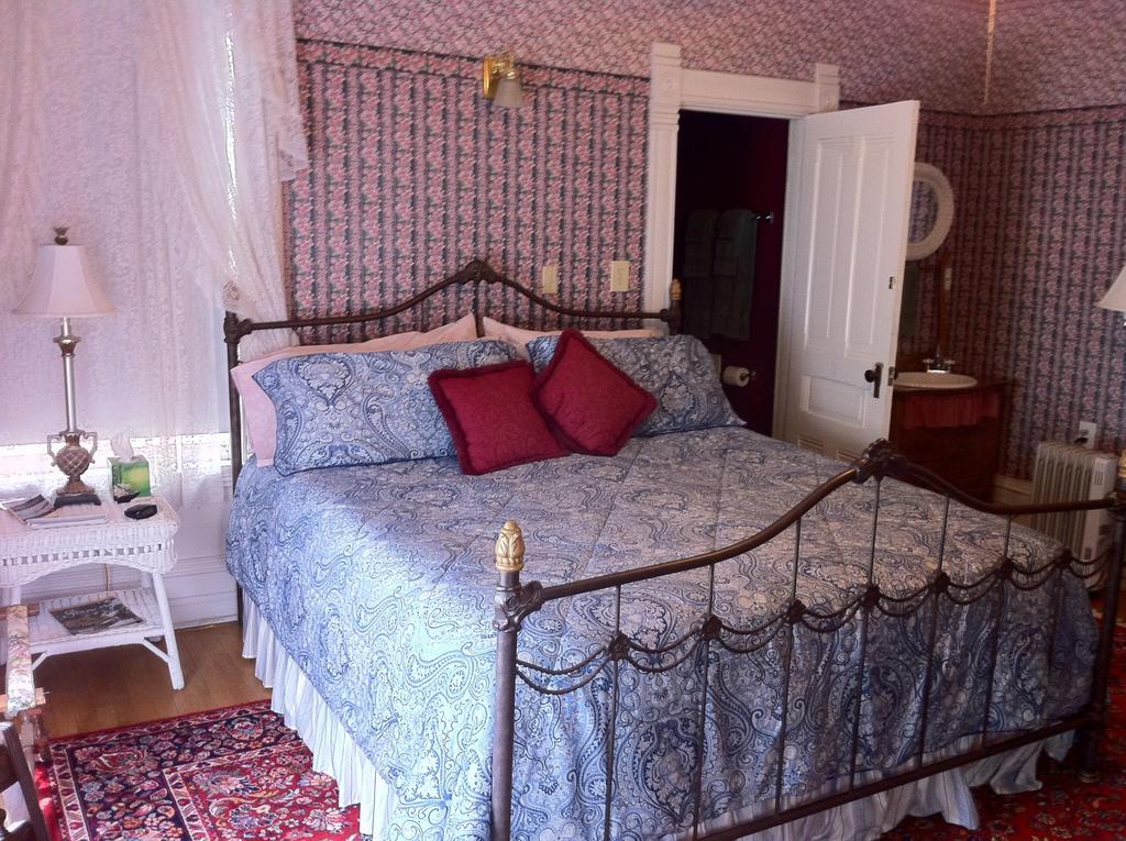 Grand Avenue Bed And Breakfast Carthage Habitación foto