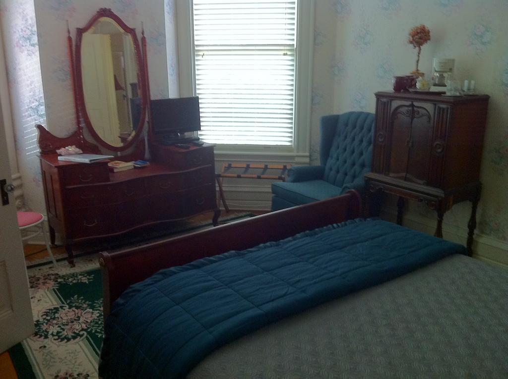 Grand Avenue Bed And Breakfast Carthage Habitación foto